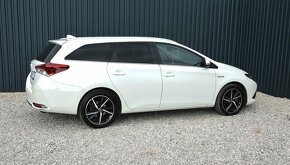 Toyota Auris Touring Sports 1.8 Hybrid, Slovák, Top Stav - 4