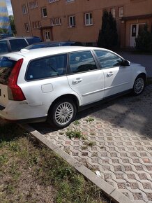 Volvo v50 - 4