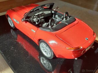 1:18 BMW Z8, MAISTO - 4