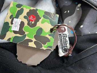 Bape hoodie - 4