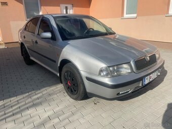 Predám Škodu Octaviu 1.6 Benzin Rok výroby 2000 74Kw - 4