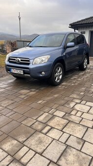 Toyota RAV4 - 4