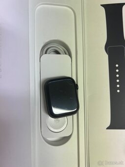 Apple watch 7 45MM Black - 4