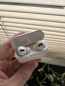 AirPods pro 1st generatiom - 4