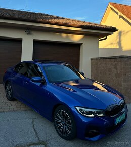 BMW 330E - 4