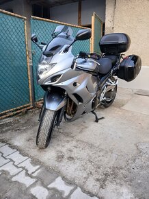 Suzuki GSX 1250 FA - 4