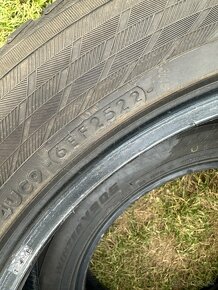 Predam 215/55 R18 zimne pneumatiky - 4