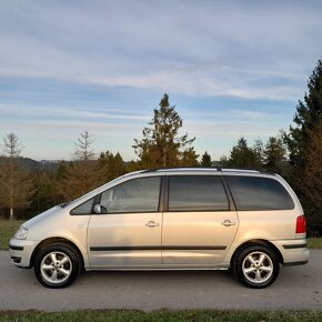 Volkswagen Sharan 1.9 TDI Comfortline - 4