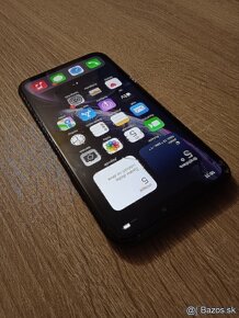 iPhone XR / 128GB čierny spredu aj vzadu praskliny - 4