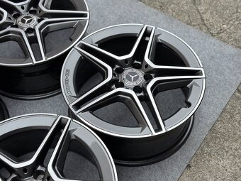 MERCEDES A35 AMG 5X112 R18 7,5J ET33,5 - 4