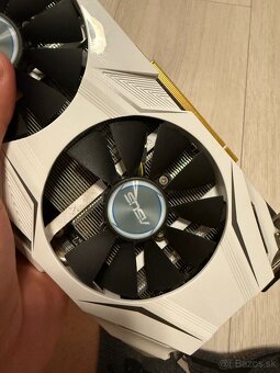 ASUS DUAL-GTX 1060 6GB - 4