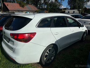 Kia ceed SW II 1.4 CVVT - 4