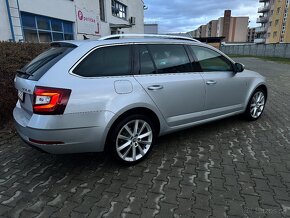 ŠKODA OCTAVIA DSG - 4