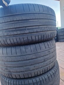 Pirelli p zero tm 285/40r21 sada leto - 4