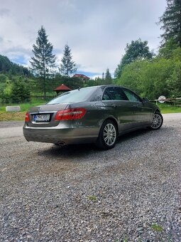 Mercedes-Benz e350 - 4