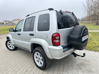 JEEP CHEROKEE KJ 2.8CRD LIMITED Manual 6st Tažne 3,5T - 4