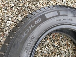 Michelin Agilis 215/70 R15C - 4