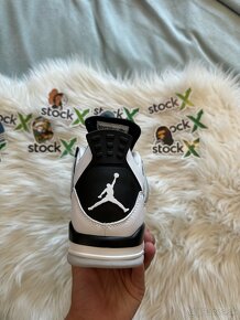 Jordan 4 - 4