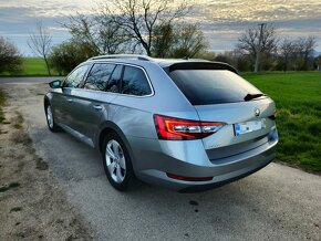 ŠKODA SUPERB COMBI 2.0TDI 110KW DSG STYLE - 4