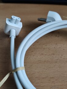 Predám napajaci sietovy kabel Apple D-00482 2.5А 250v - 4