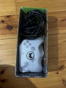 Xbox One S 500GB + Originalna Krabica + 1 ovládač zadarmo - 4