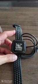 Fitbit Versa 2 - 4