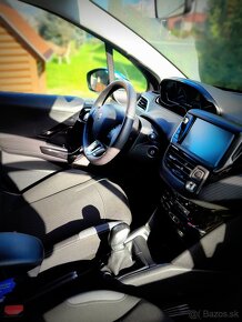 Peugeot 208 1,6 BlueHdi Style - 4