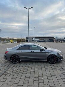 Mercedes CLA 45 AMG - 4