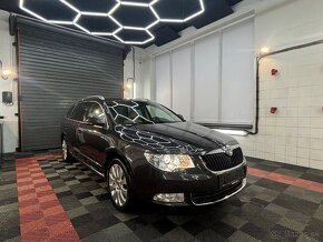 Škoda Superb Combi 2.0 TDI Elegance 140k DSG - 4