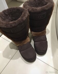 UGG - 4