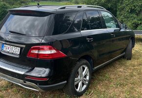 Mercedes Benz ML - 4