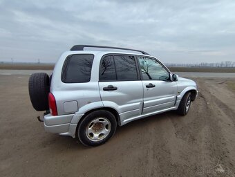 Suzuki Grand Vitara 2.0 TD - 4