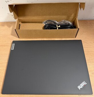 Lenovo ThinkPad T14 Gen 3 - Nový - V záruke - 4