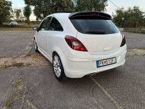 Opel Corsa D 1.6 turbo GSI - 4