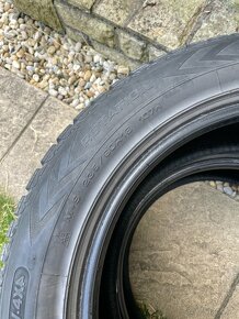 235/60 r18 Goodyear - 4