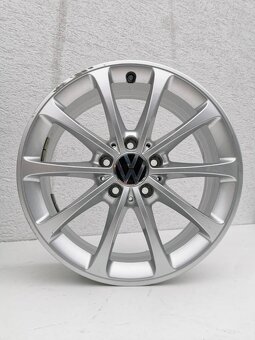 Vw Golf alu disky 6,5J R17 5x112 ET44 - 4