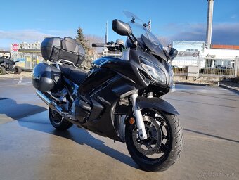 Yamaha FJR 1300 - 4