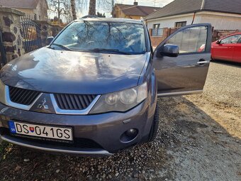 Mitsubishi Outlander 2.2 hdi - 4