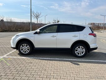 Toyota Rav4 2,5 hybrid - 4