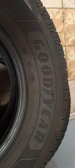 32. Pneumatiky letne 4ks 215/65R16 C GoodYear Efficientgrip - 4