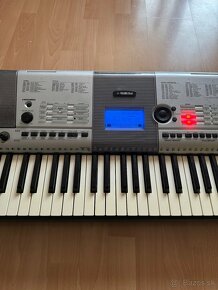 Yamaha PSR E403 - 4