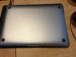 MacBook Air M1 256GB SSD 8GB RAM - 4