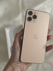 Predám iPhone 11 Pro 64GB (farba Gold) + vodotesné puzdro - 4