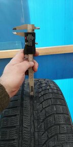 Pneumatiky zimné 4ks - NOKIAN 235/55/R17 - 4