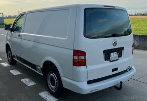 Volkswagen T5 Transporter 1.9 TDI, 75 kW, r.v: 10/2008 - 4