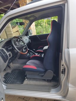 Predám Mitsubishi Pajero 3.2 - 4