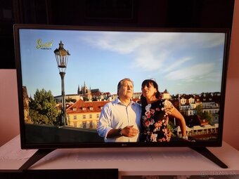 Predám LED TV LG 32LB561V Full HD - 4