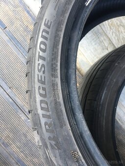 Bridgestone letne pneu 235/40 R19 - 4