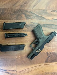 Glock 19 6mm bb’s - 4