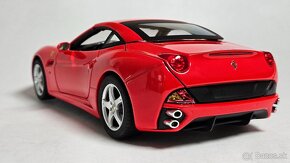 Hot Wheels Elite 1:18 Ferrari California - 4